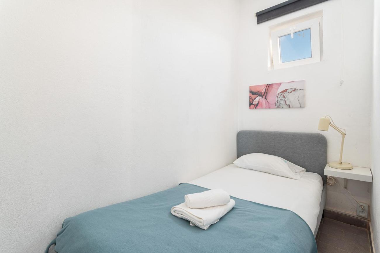 Blife Marya Private Rooms - Airport Stay FAO Exteriör bild