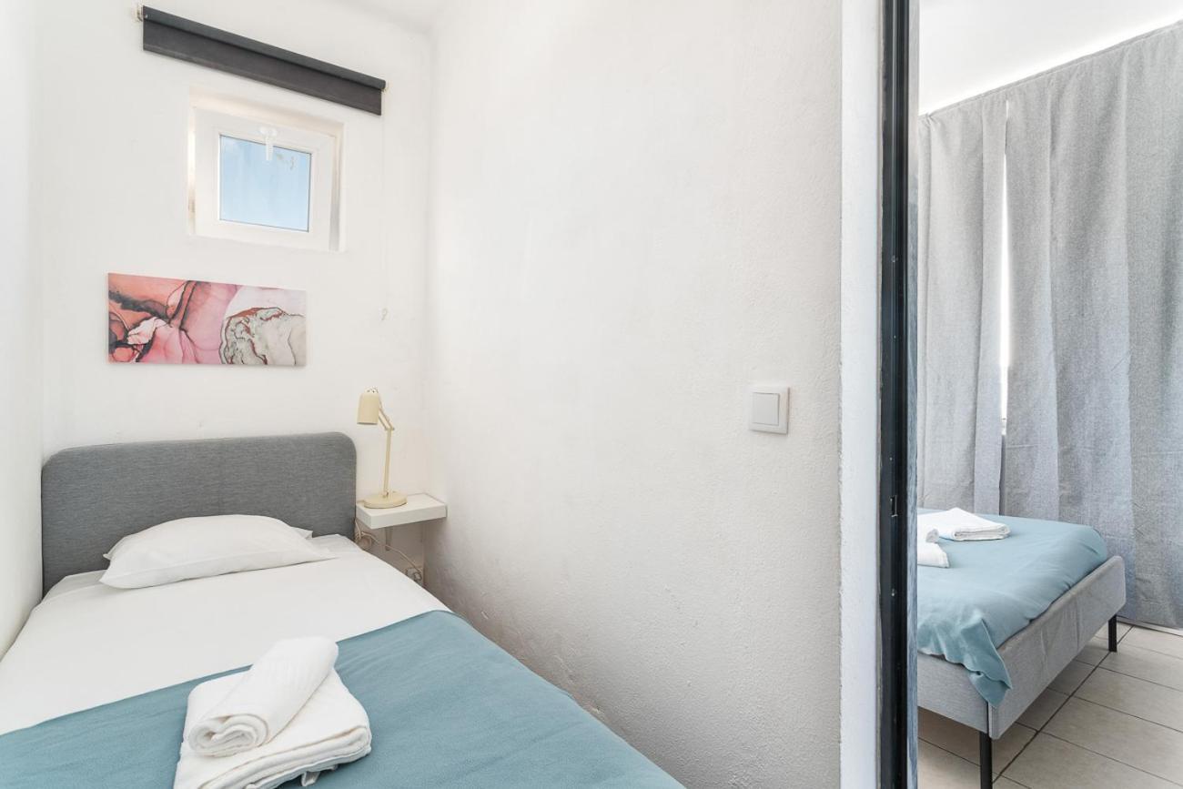 Blife Marya Private Rooms - Airport Stay FAO Exteriör bild