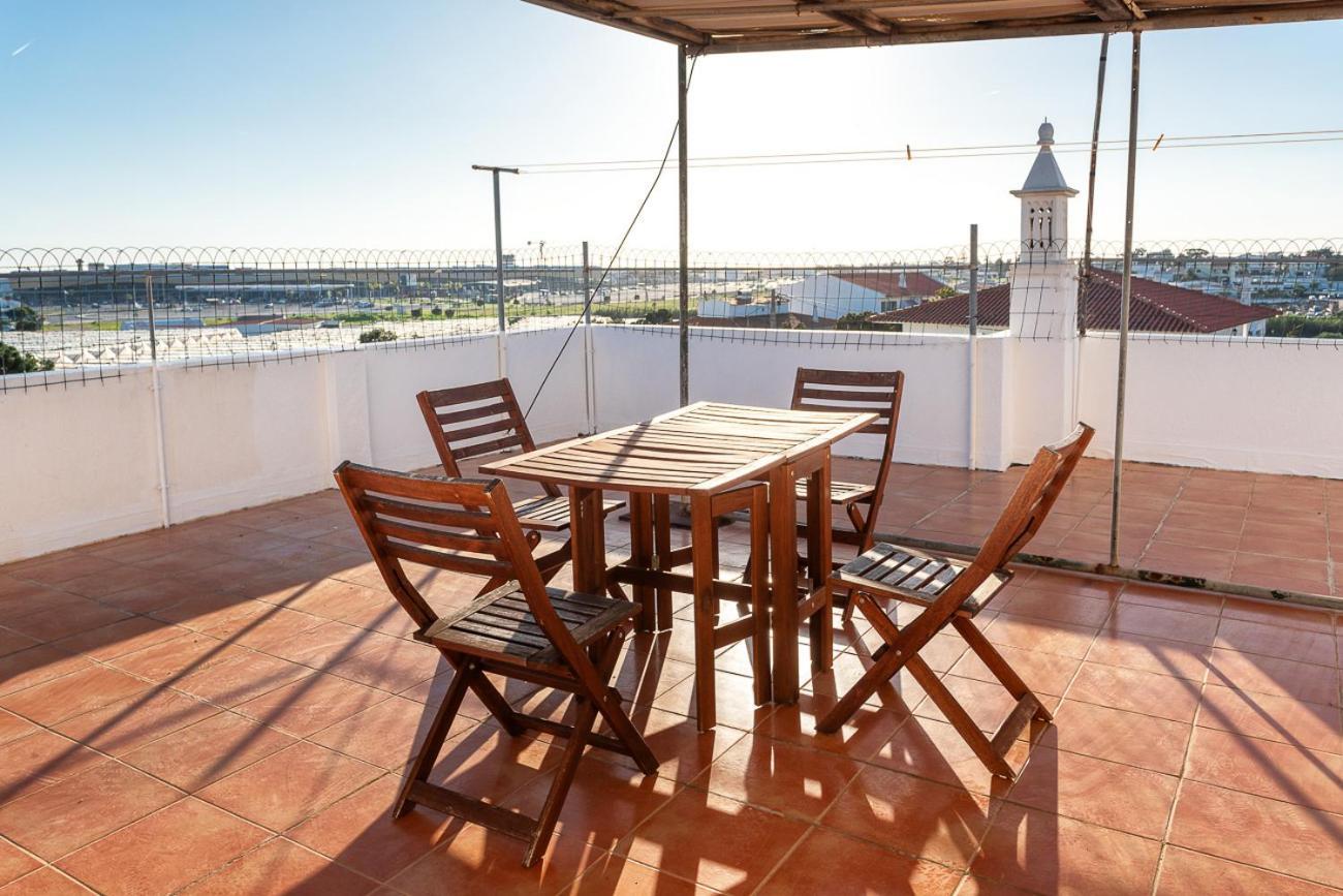 Blife Marya Private Rooms - Airport Stay FAO Exteriör bild